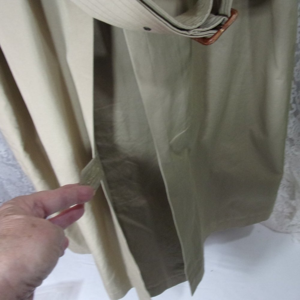 Barston's Overcoat  Khaki Double Breasted with belt - Picture 5 of 8